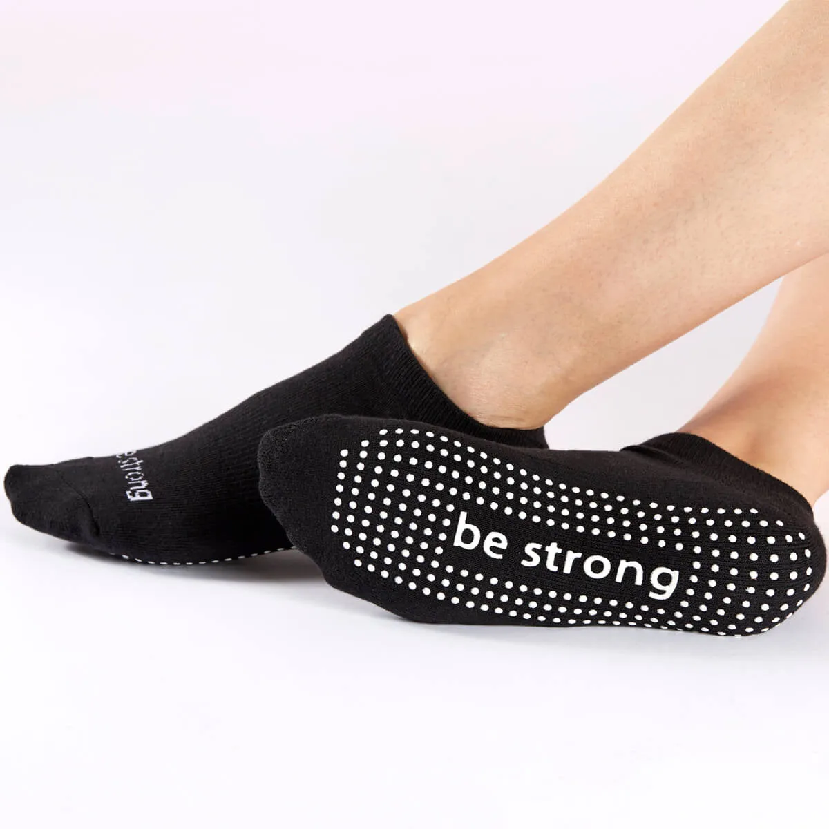 Be Strong Grip Socks (Black/White)