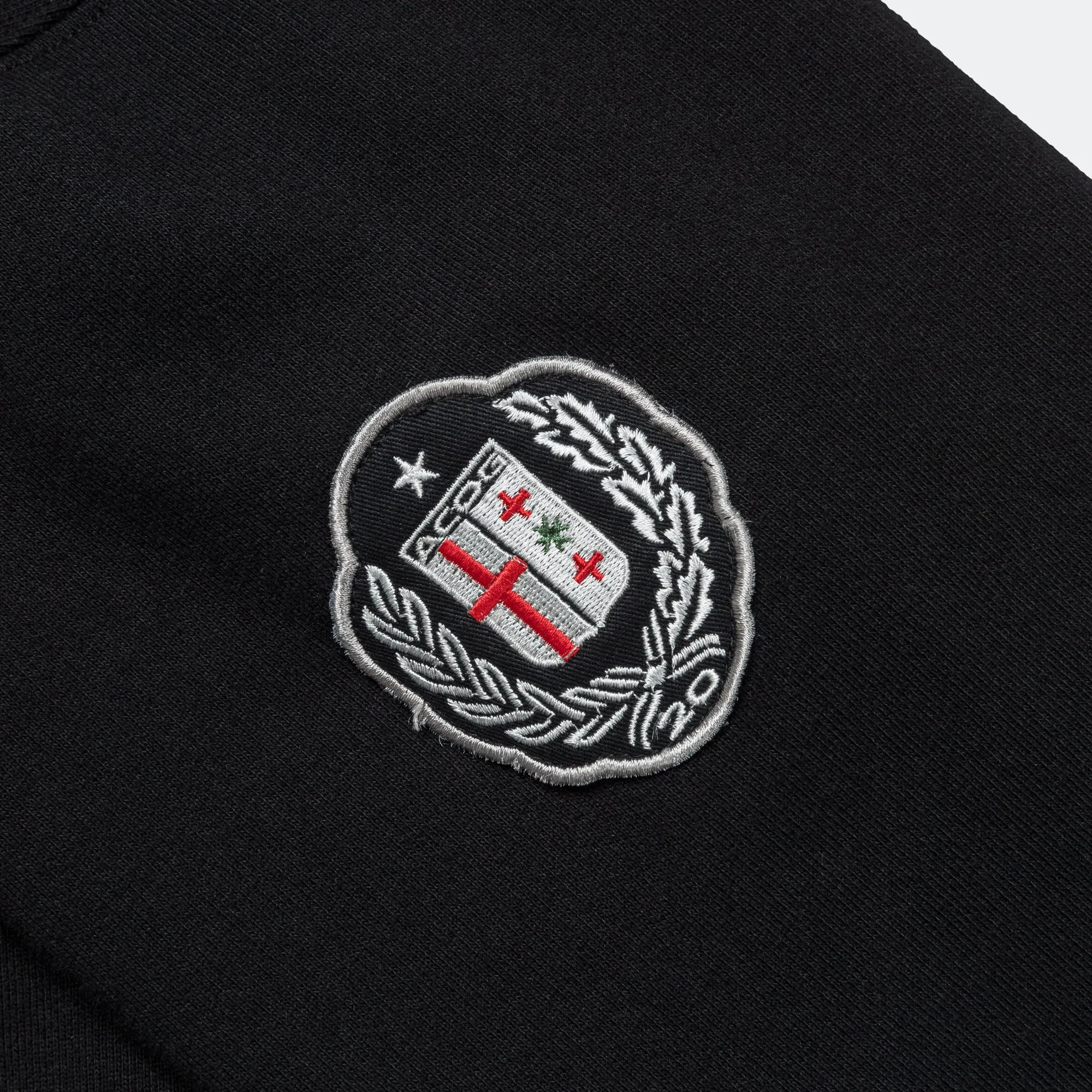 Crest Zip-Up Hood - Black