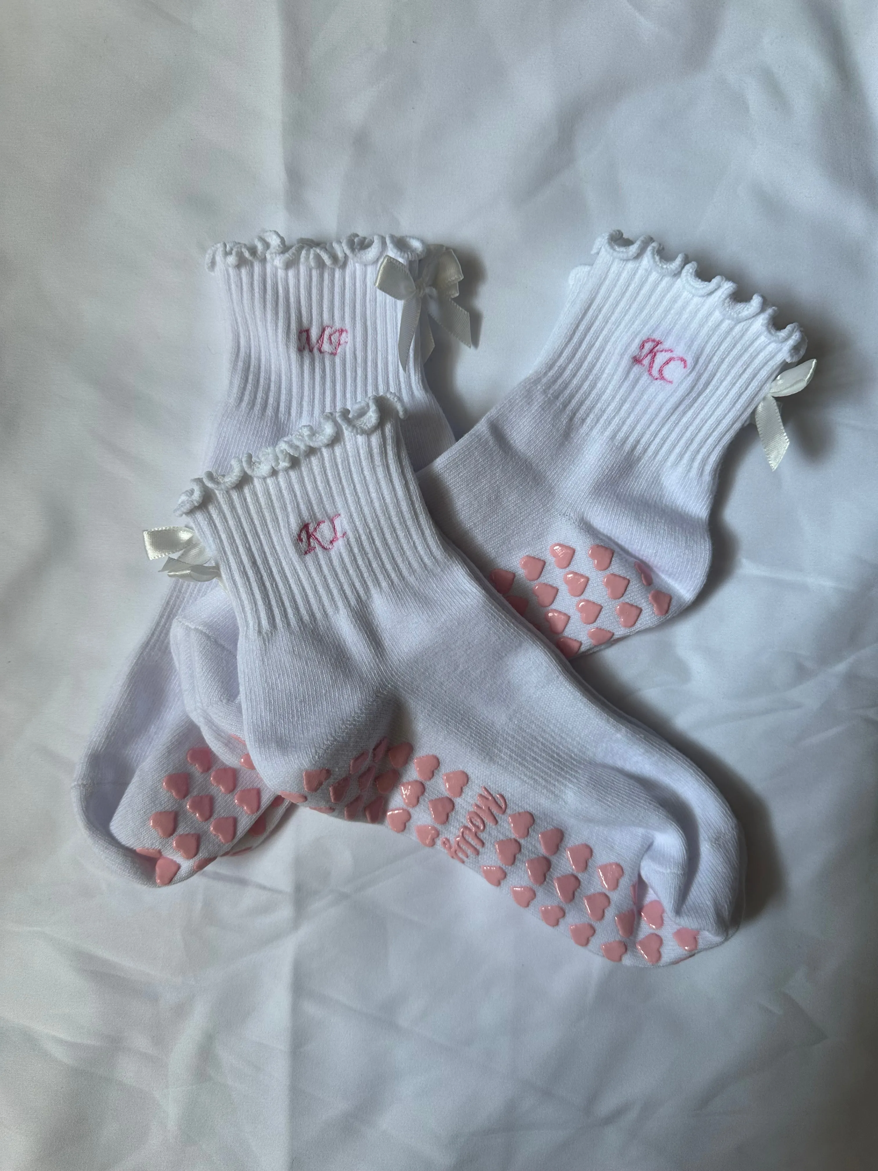 Custom initial white ruffle & white bow embroidered grip sock with pink heart grips