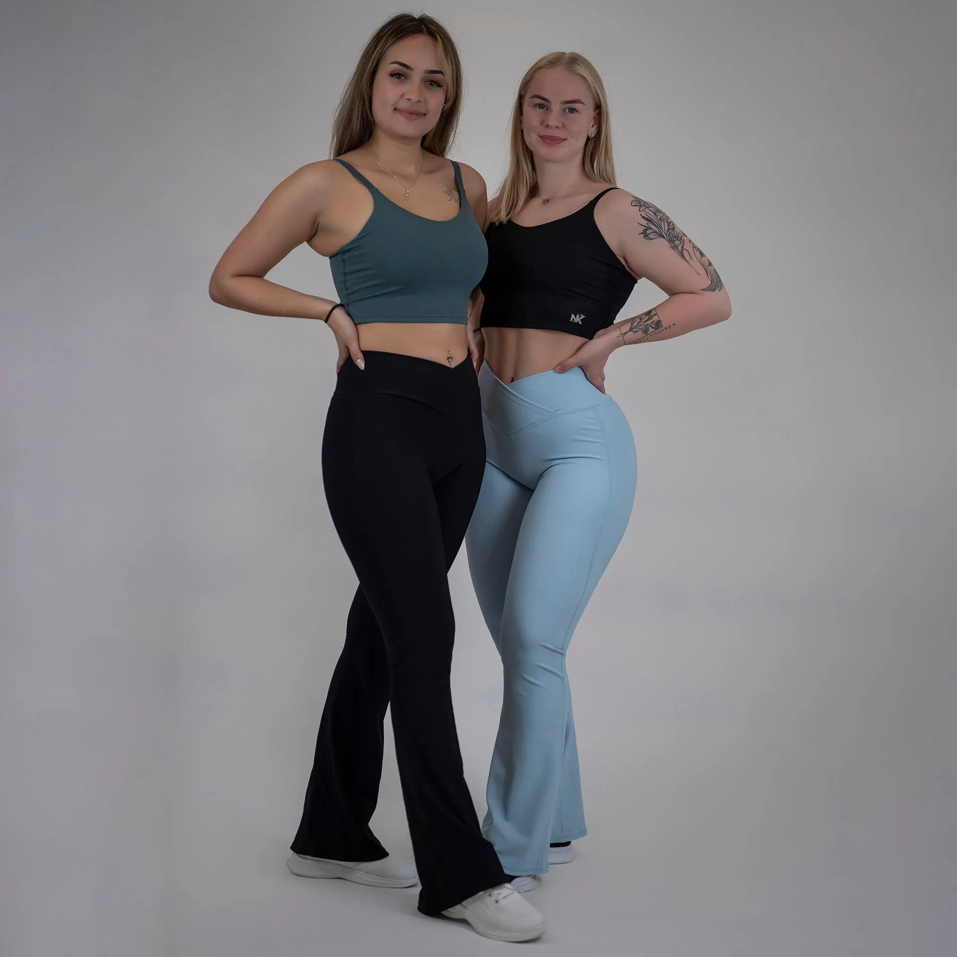 Ember Vbelt Bellbuttoms Leggings(Onyx)